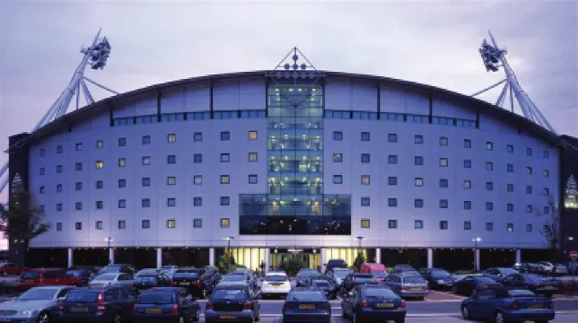 博爾頓體育場酒店, 麗笙精選成員 酒店