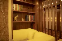Peninsula International Hotel (Qingdao Lichun metro station store)