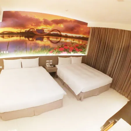 Larc Hotel