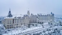 Yinrun Jinjiang Castle Hotel Hotel berhampiran ma jia nong cun