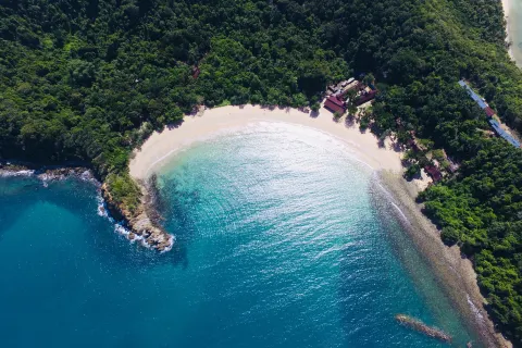 Dolphin Bay Island Resort