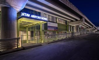 Tav Airport Hotel Izmir