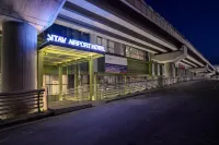 伊茲密爾塔夫機場酒店 - 酒吧
