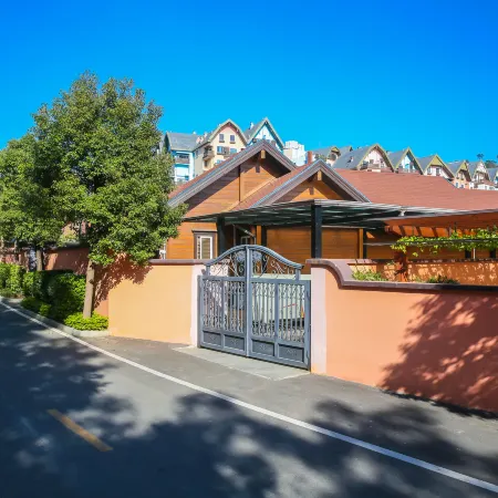 Floral Hotel·Panhu Shanju Hot Spring Villa hotel