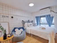杭州逸宿酒店式公寓 - 舒适阳光家庭房
