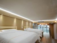 奥因斯公寓(广州南站敏捷店) - 豪华复式家庭三床房
