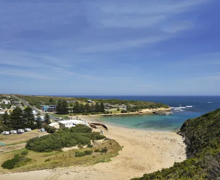 NRMA Port Campbell Holiday Park Отели рядом с достопримечательностью «Port Campbell Jetty»