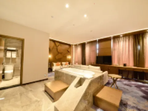 Lanshe Hotel Hotels near Mausoleum of Wanyan Aguda