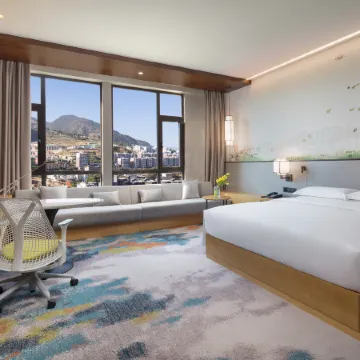Hilton Garden Inn Nujiang