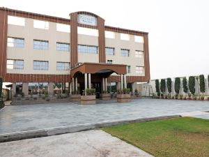 OYO 22502 Gomti Resorts