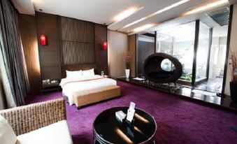 Her Home Spa Motel Chiayi