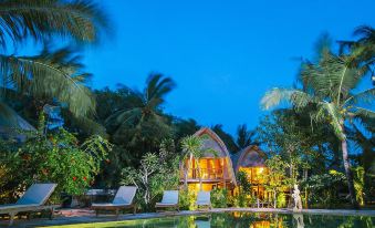 Sukanusa Luxury Huts