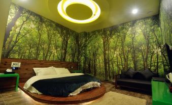 Zigong Nuankong Theme Concept Hotel