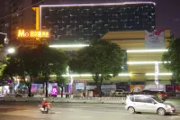 Porman Hotel (Yulin Jincheng Center Pedestrian Street Branch)