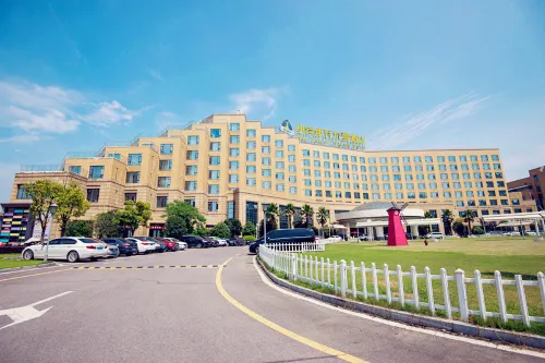 New Beacon Walden Hotel Hotels in Huanggang