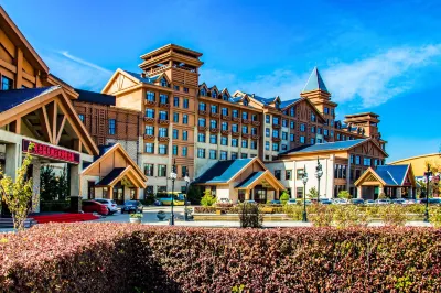 Yingjie Hot Spring Hotel فنادق في مديرية بين