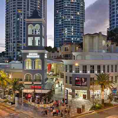 Chevron Renaissance - QStay Hotel Exterior
