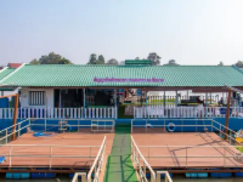 สุวรรณาริเวอร์ไซต์ชัยนาท โรงแรมในอำเภอเมืองชัยนาท