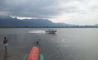 Hlakula Lake Resort