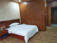 惠东双月湾滩之旅度假公寓 - 大床房