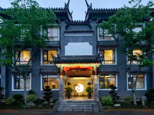 Hua Xi Hotel