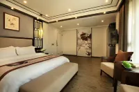 Peach Blossom River Resort