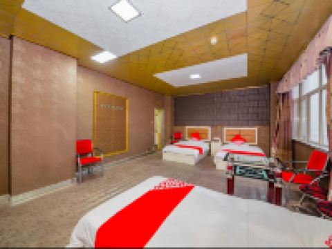 喀什君悦快捷宾馆 - 三人房