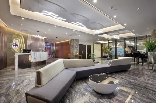 Wing  Hotel  GuiLin-Central  square