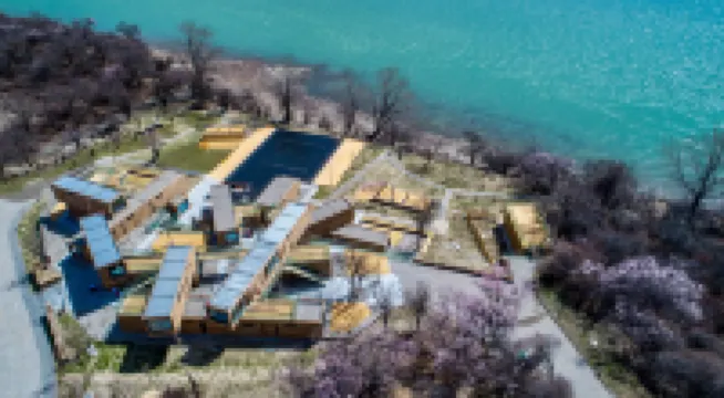 Shanzeju Holiday Hotel (Linzhi Airport)