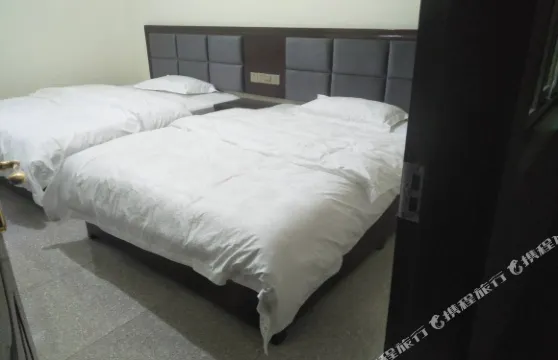 屏山鳳凰商務酒店