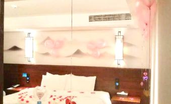New Beacon Hotel (Wuhan Changjiang New Town Wuhu Middle School)
