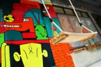 Enjoy Youth Hostel (Wuhan Liangdao Street) Hotels in 