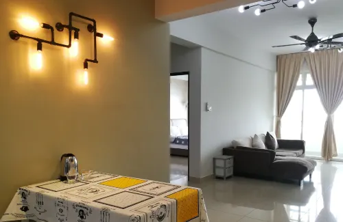 Jynest Midori Green @ Austin Heights Homestay - balcony
