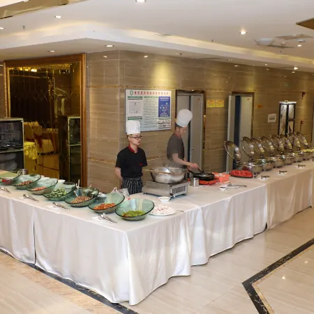 Tonghe Hotel