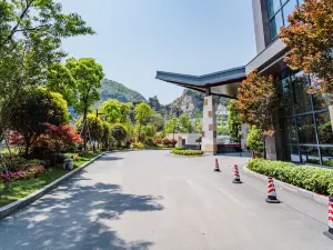 Wanxiang Hot Spring Holiday Hotel