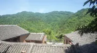 Wudang Mountain Longyuange Hotel Hôtels à proximité de : Crown Prince Slope