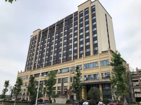 Huayue Hotel Отели рядом с достопримечательностью «Piyanghu Park»