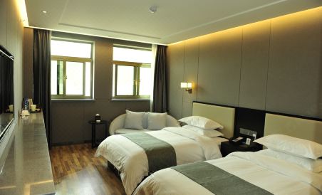 Yimao Business Hotel - Housity