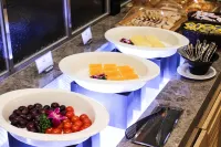 金鬱金香艾佛龍仁飯店 - 早餐