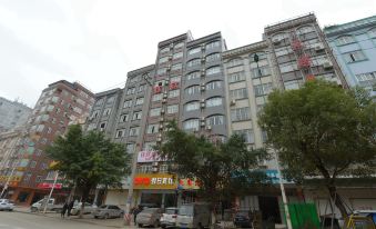 Tengxian Holiday Hotel