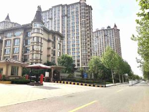 Liangzi Seaview Family Apartment (Laoting Tangshanwan Shop)
