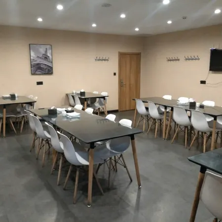 Shankee Hotel (Fangshan Bus Station)