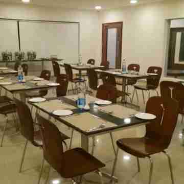 Hotel Rishi Gardens Dining/Meeting Rooms