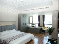 威海蜗牛公寓 - 现代简约大床房