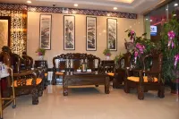 Xinghai Hotel - parking