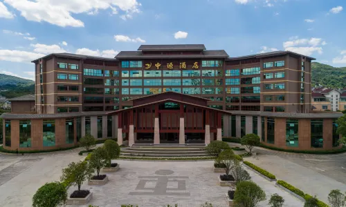 Zhong Yuan Hotel