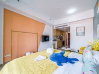 珠海十克拉国王主题公寓 - 精品舒适大床房