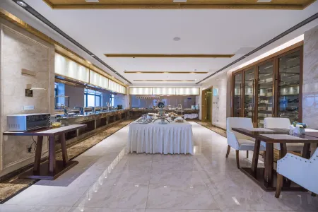 Kam Boutique Hotel (Hefei Changfeng Beicheng Wanda Plaza) Отели рядом с достопримечательностью «Anhui Business and Technology College»