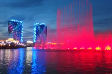 Water Cloud Biancheng Seaview Apartment (Mangrove Resort World City Balcony) Отели рядом с достопримечательностью «City Balcony Scenic Area»