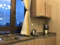 深圳YEM行政商务公寓 - 亲子复式三床房